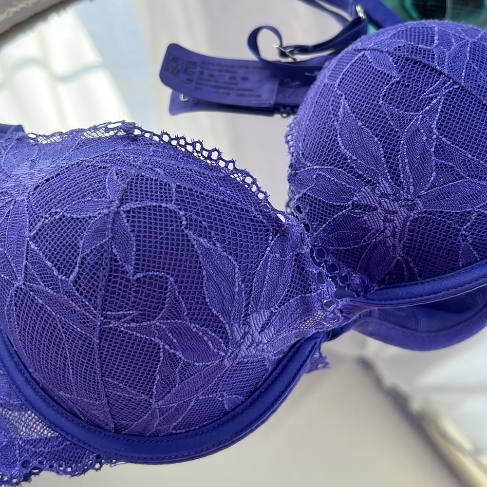 Bra - Picture 2 of 6